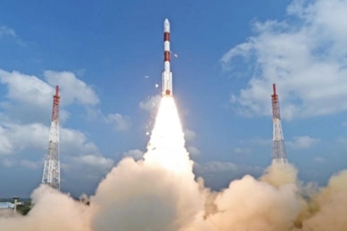 Indian rocket deploying satellites during takeoff in 2017. Chandrayaan-3 followed the efforts of the failed Chandrayaan-2 mission and succeeded in landing on the moon.